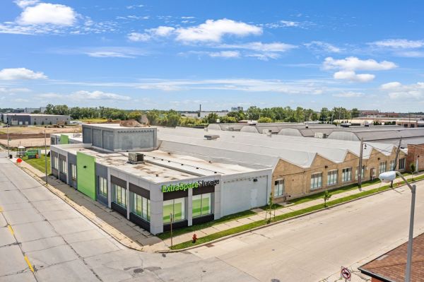 Extra Space Storage - 2010 - West Allis - Burnham St - 5317 West Burnham Street