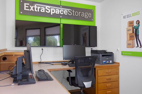 Extra Space Storage - 6000 - Colorado Springs - Ore Mill Rd - 2755 Ore Mill Road
