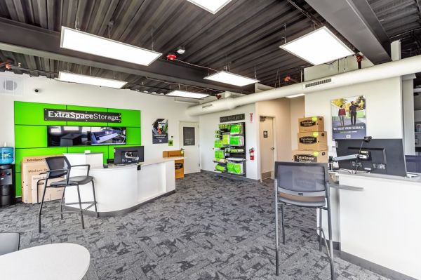 Extra Space Storage - 6066 - Jackson - County Line Rd - 2160 West County Line Road