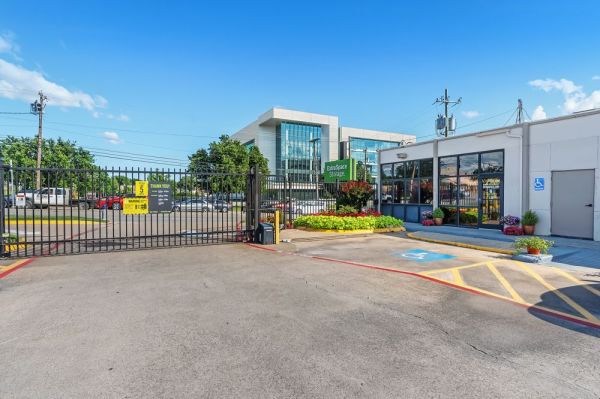 Extra Space Storage - 6097 - Dallas - 2339 Inwood Rd - 2339 Inwood Road