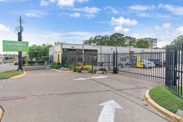 Extra Space Storage - 6097 - Dallas - 2339 Inwood Rd - 2339 Inwood Road
