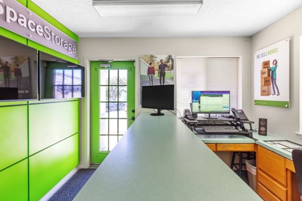 Extra Space Storage - 6123 - Albuquerque - Palomas Ave - 6801 Palomas Avenue Northeast