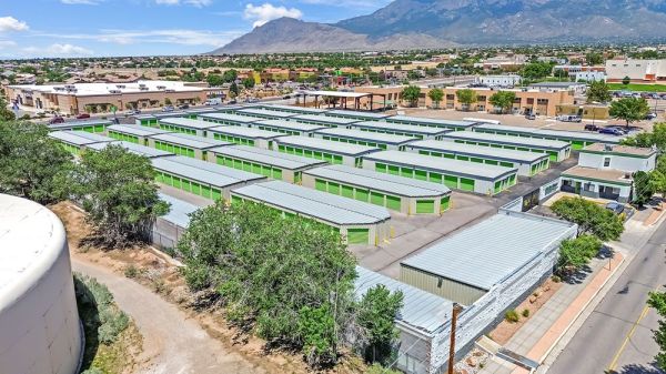 Extra Space Storage - 6123 - Albuquerque - Palomas Ave - 6801 Palomas Avenue Northeast