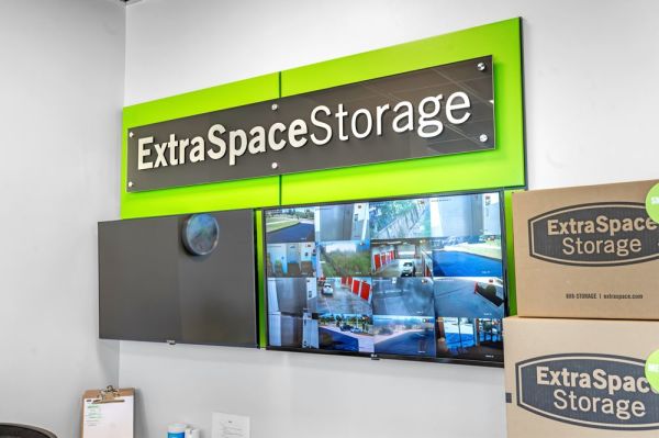 Extra Space Storage - 6182 - Houston - Calhoun Rd - 5414 Calhoun Road