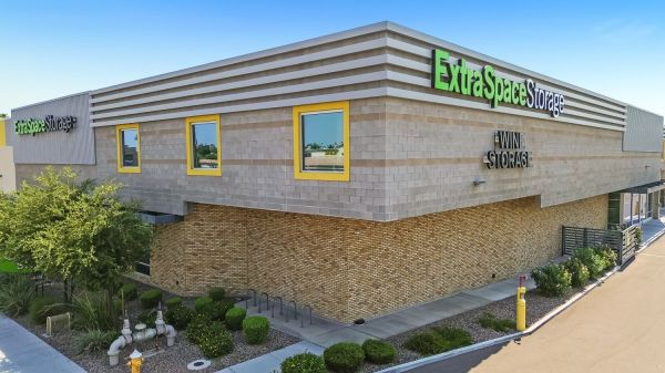 Extra Space Storage - 7412 - Phoenix - 6316 N 7th St - 6316 North 7th Street