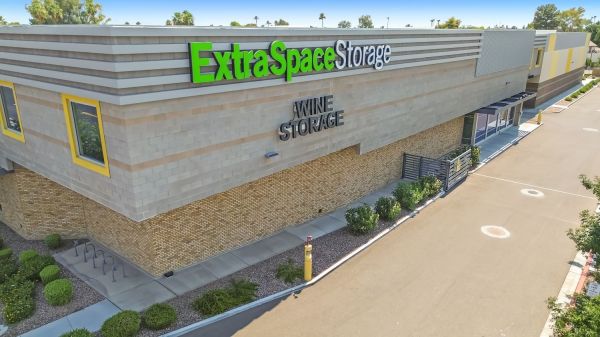 Extra Space Storage - 7412 - Phoenix - 6316 N 7th St - 6316 North 7th Street