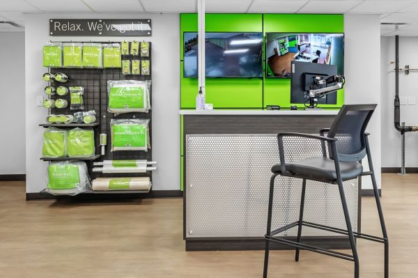 Extra Space Storage - 7450 - Parma - 12200 Snow Rd - 12200 Snow Road