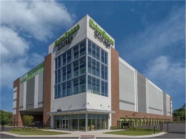 Extra Space Storage - 7489 - Linthicum Heights - Pinnacle Dr - 810 Pinnacle Drive