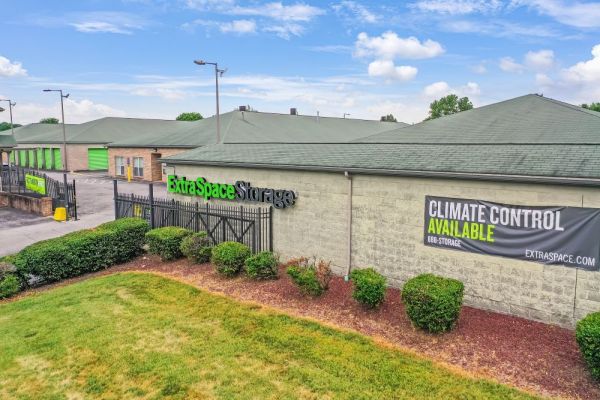 Extra Space Storage - 7500 - Louisville - Outer Loop - 6456 Outer Loop