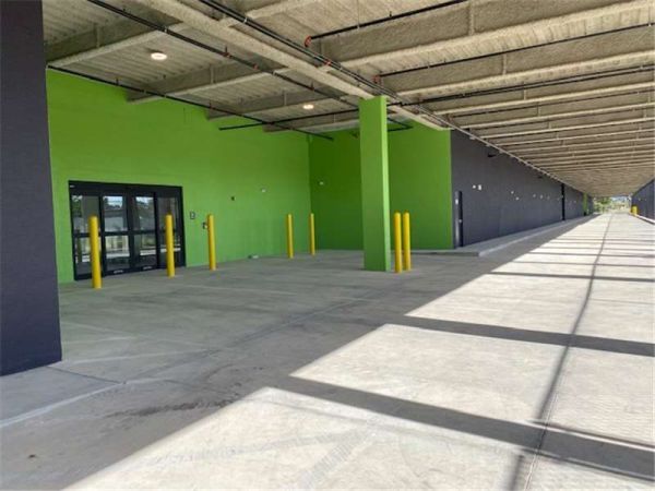 Extra Space Storage - 7505 - Palmetto Bay - Cleveland Ave - 17650 West Cleveland Avenue