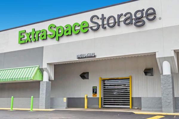 Extra Space Storage - 7514 - Euclid - Babbitt Rd - 1200 Babbitt Road