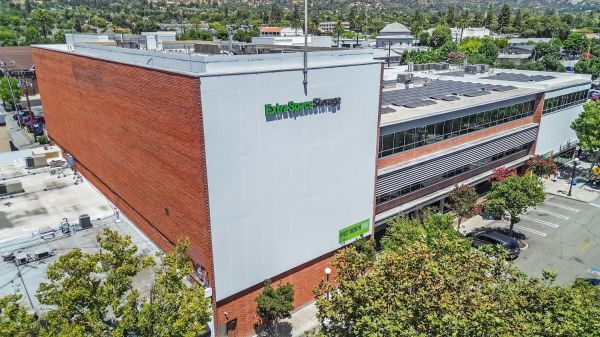 Extra Space Storage - 7549 - Monrovia - Lime Ave - 115 East Lime Avenue