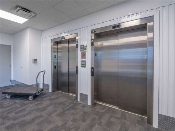 Extra Space Storage - 7583 - Ft Lauderdale - 14th Ave - 5601 Northeast 14th Avenue