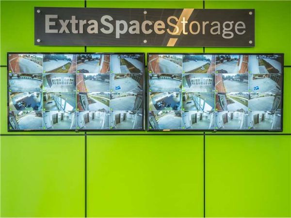 Extra Space Storage - 7592 - Lakewood - Alameda Ave - 6206 West Alameda Avenue