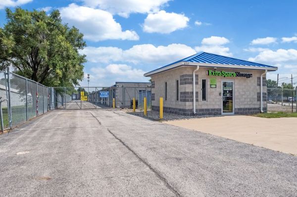 Extra Space Storage - 7608 - Hammond - 165th St - 950 East 165th Street