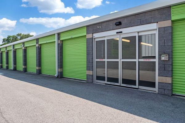Extra Space Storage - 7608 - Hammond - 165th St - 950 East 165th Street