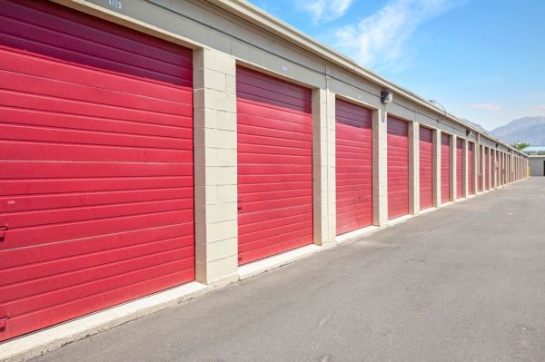 Extra Space Storage - 7616 - Midvale - 300 W - 7307 South 300 West