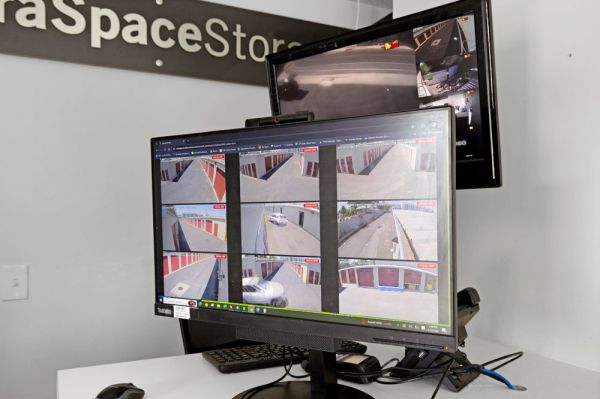Extra Space Storage - 7616 - Midvale - 300 W - 7307 South 300 West