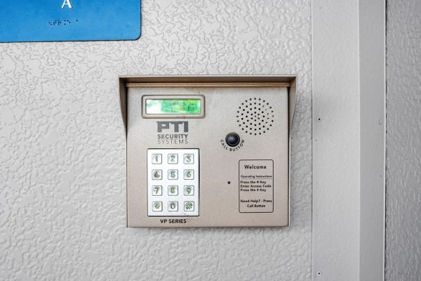 Extra Space Storage - 7629 - Framingham - Leland St - 110 Leland Street