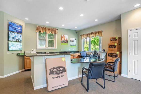 Extra Space Storage - 7679 - Cape Neddick - US Rte 1 - 1950 U.s. 1