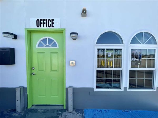 Extra Space Storage - 7702 - El Paso - 10520 Dyer St - Annex - 10520 Dyer Street