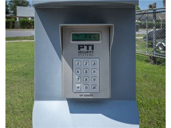 Extra Space Storage - 7735 - Destin - Airport Rd - 850 Airport Road