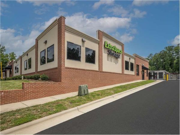 Extra Space Storage - 7743 - Charlotte - Old Plank Rd - 7800 Old Plank Road