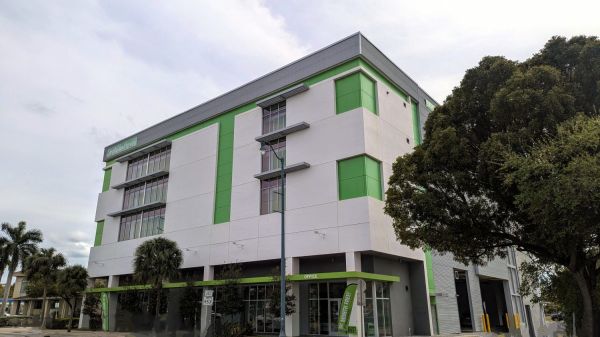 Extra Space Storage - 7745 - Miami - 8th St - 4250 Southwest 8th Street