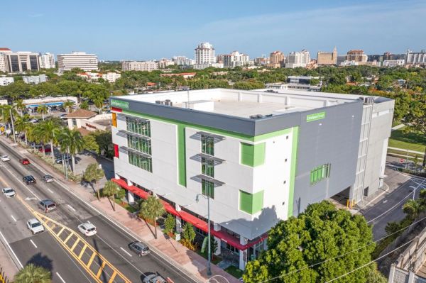 Extra Space Storage - 7745 - Miami - 8th St - 4250 Southwest 8th Street