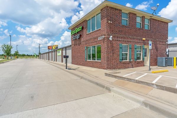 Extra Space Storage - 7786 - Fort Worth - First Chapel Dr - 10113 First Chapel Drive