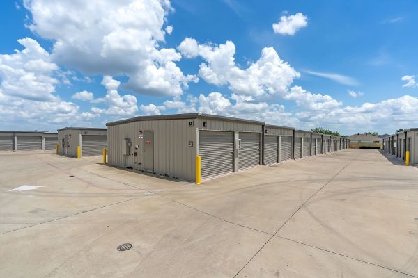 Extra Space Storage - 7786 - Fort Worth - First Chapel Dr - 10113 First Chapel Drive