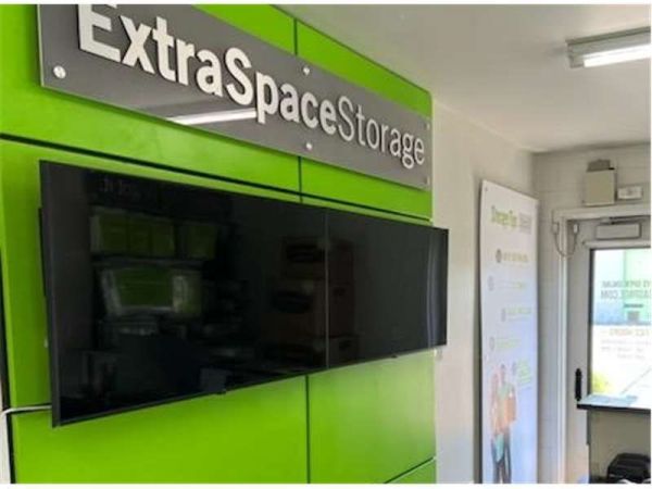Extra Space Storage - 7826 - Oakland - 12th St - 2615 East 12th Street