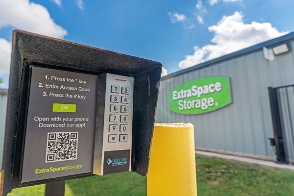 Extra Space Storage - 7852 - Weatherford - Johnson Bend Rd - 2035 Johnson Bend Road