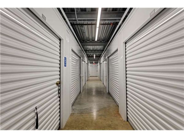 Extra Space Storage - 7865 - Apopka - Lester Rd - 25 East Lester Road