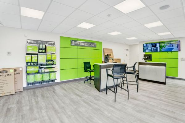 Extra Space Storage - 7962 - Woodstock - Cherokee Lane - 3200 South Cherokee Lane