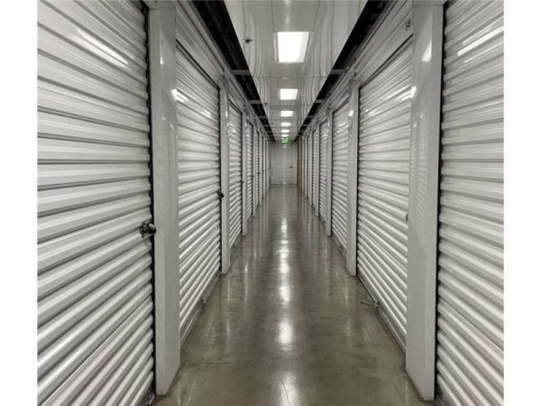 Extra Space Storage - 8072 - Modesto - Cummins Dr - 1533 Cummins Drive