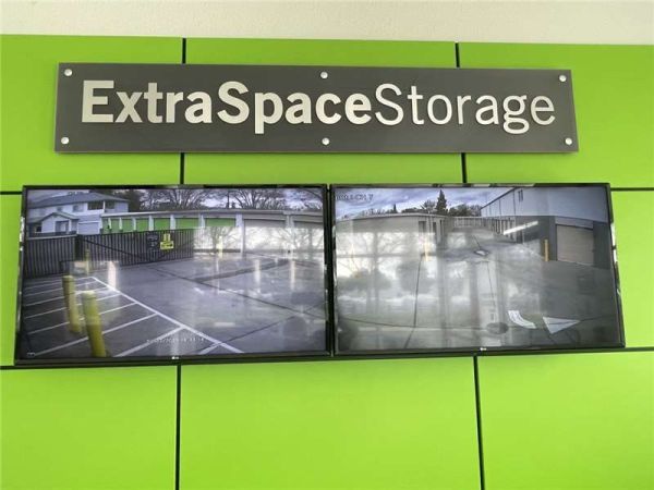 Extra Space Storage - 8072 - Modesto - Cummins Dr - 1533 Cummins Drive