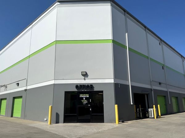 Extra Space Storage - 0389 - Long Beach - E Carson St - 2101 East Carson Street