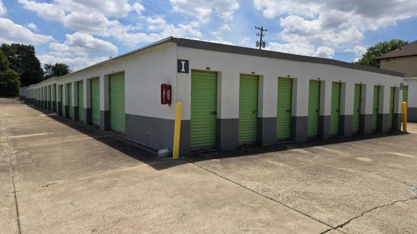 Extra Space Storage - 0951 - Memphis - Union Ave Ext - 2699 Union Avenue Extended