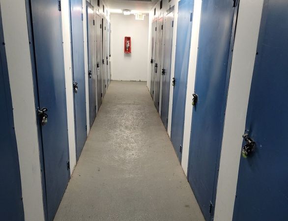 Extra Space Storage - 0373 - Memphis - Madison Ave - 1075 Madison Avenue