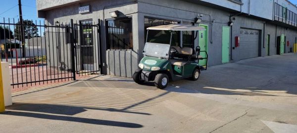 Extra Space Storage - 0397 - Pomona - Ridgeway St - 601 Ridgeway Street