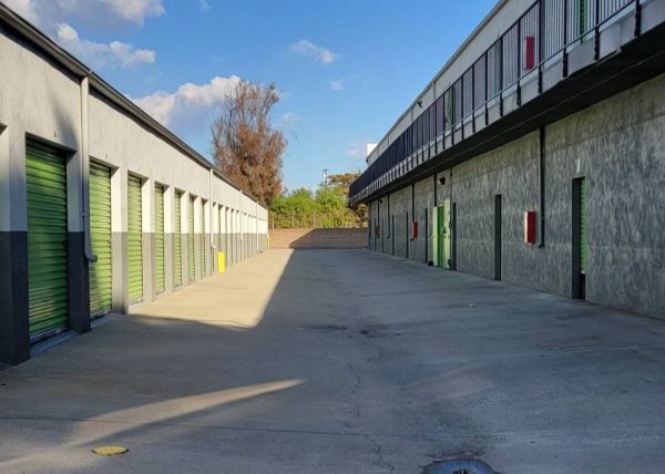 Extra Space Storage - 0397 - Pomona - Ridgeway St - 601 Ridgeway Street