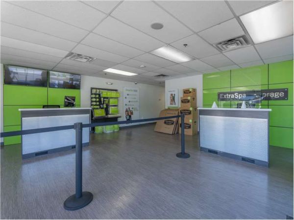 Extra Space Storage - 0642 - Edgewater - River Rd - 410 River Road