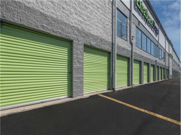 Extra Space Storage - 0808 - Hasbrouck Heights - Route 17 N - 74 New Jersey 17