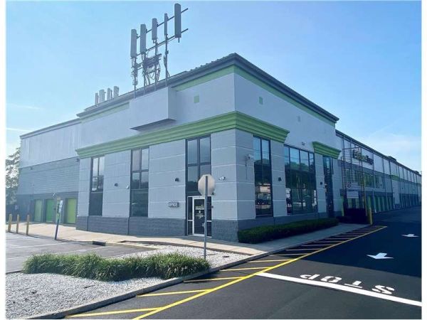 Extra Space Storage - 0808 - Hasbrouck Heights - Route 17 N - 74 New Jersey 17