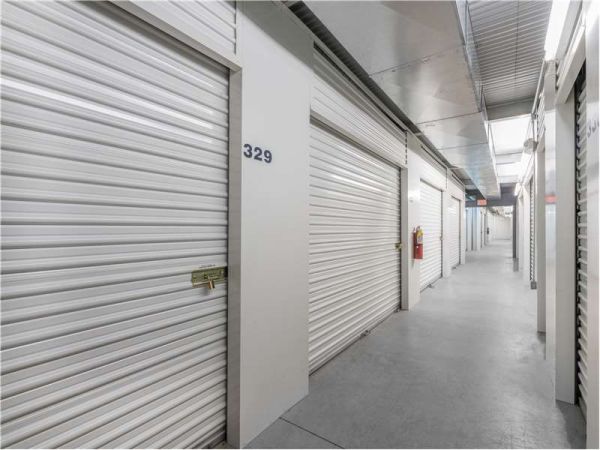 Extra Space Storage - 8231 - York - Leaders Heights Rd - 154 Leader Heights Road