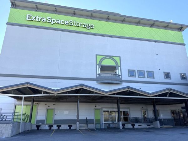 Extra Space Storage - 8258 - Houston - San Jacinto St - 3011 San Jacinto Street