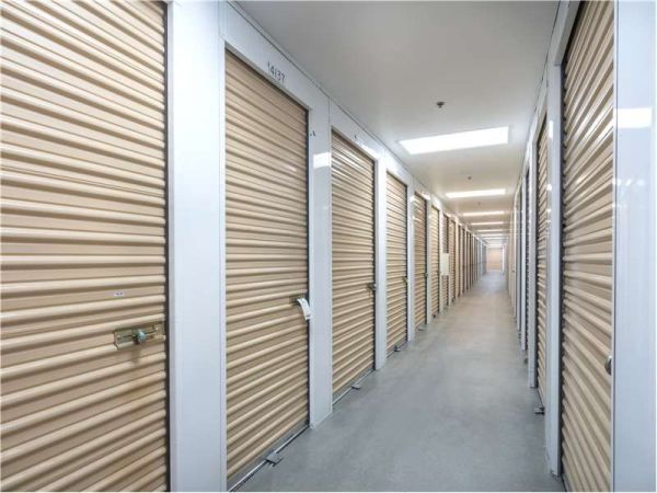 Extra Space Storage - 8363 - Irvine - 66 Tesla - 66 Tesla