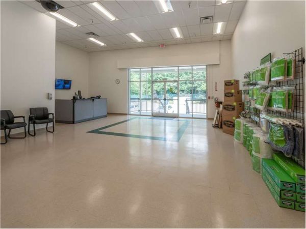 Extra Space Storage - 8506 - Charlotte - Eastway Drive - 3304 Eastway Drive