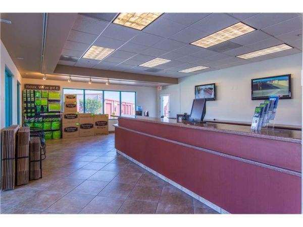 Extra Space Storage - 8530 - Rialto - Locust Ave - 3285 North Locust Avenue